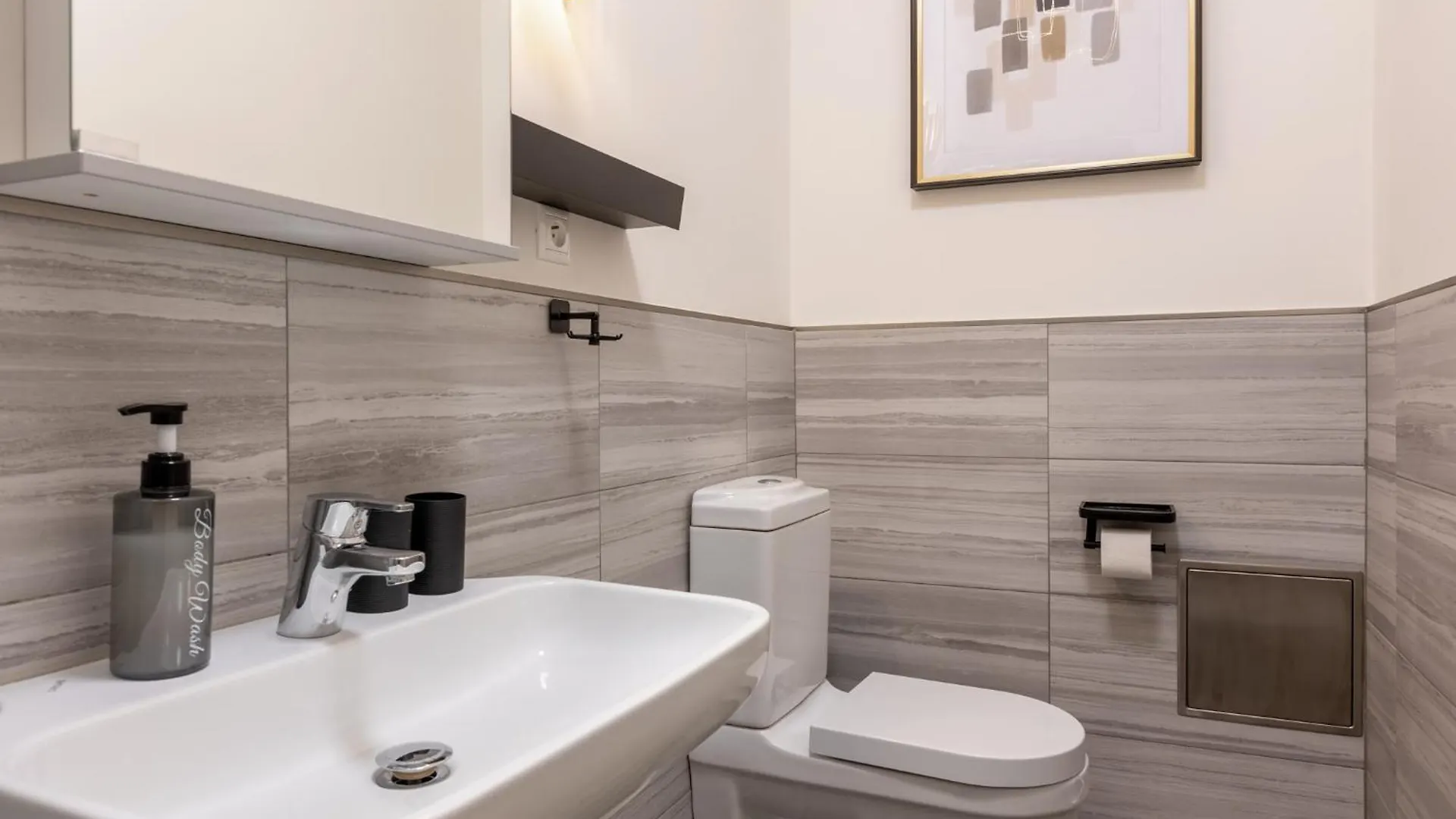 Διαμέρισμα Tichy Apartman V Centru Mesta U Metra S Balkonem A Parkovanim Πράγα